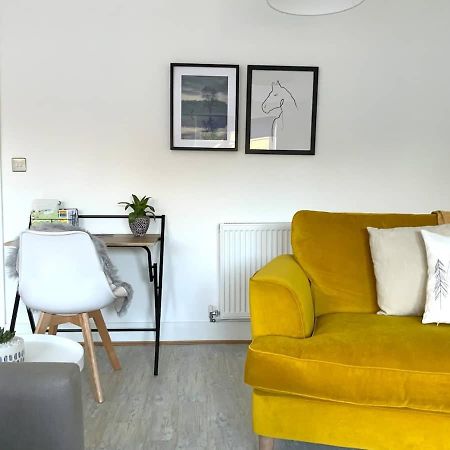 AppledramStylish & Spacious 3 Bed House With 2 Free Car Parking Spaces别墅 外观 照片