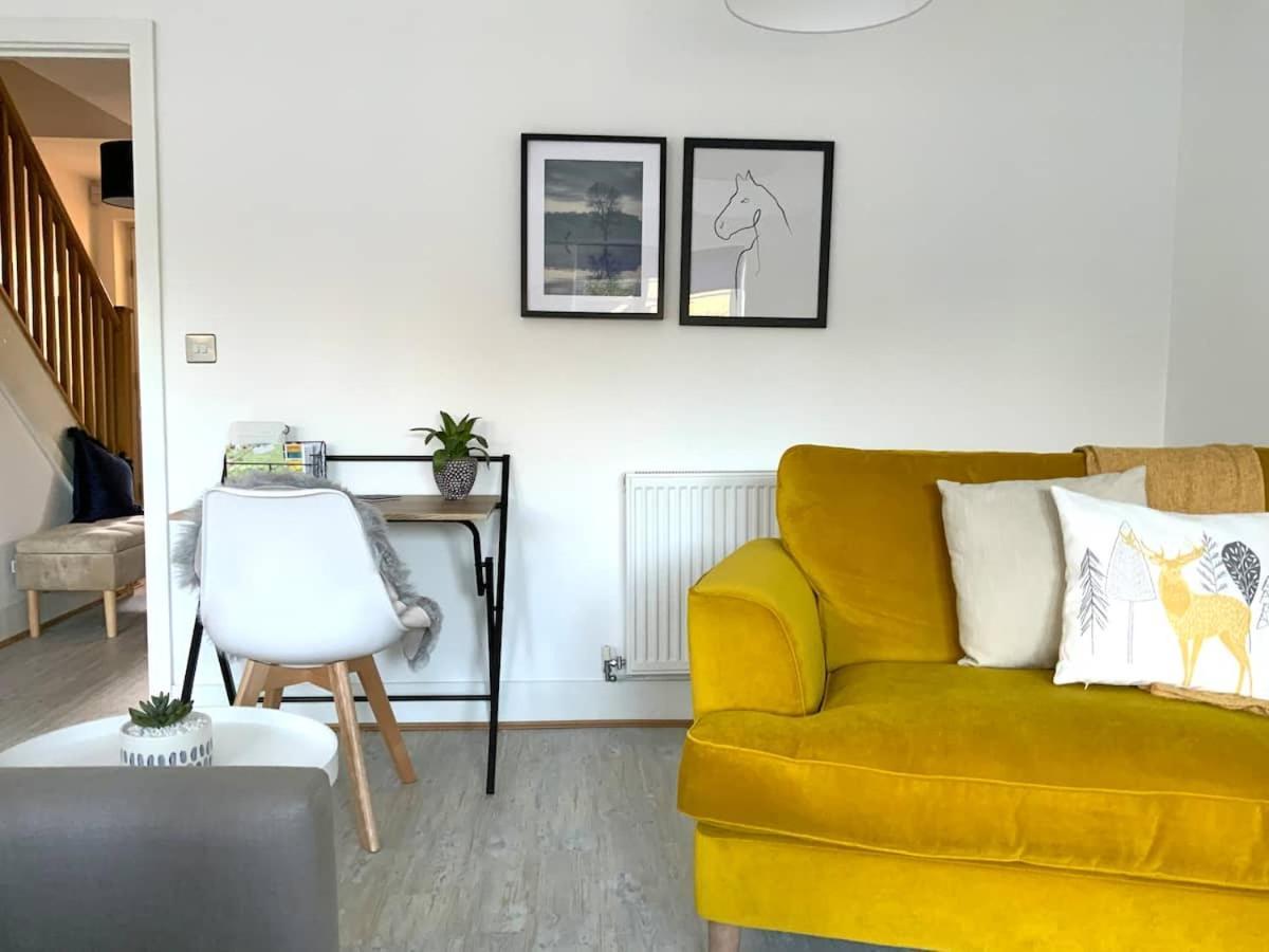 AppledramStylish & Spacious 3 Bed House With 2 Free Car Parking Spaces别墅 外观 照片